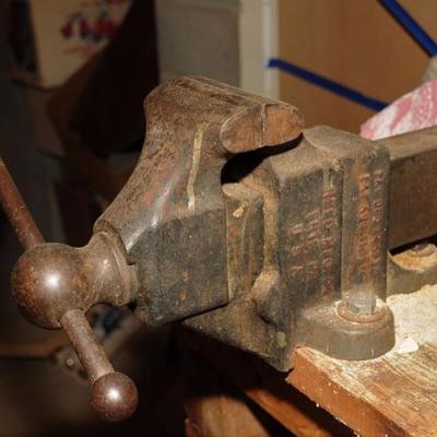 HUGE HEAVY DUTY MECHANICS VISE