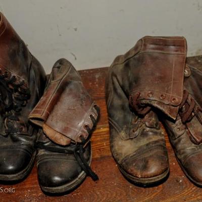 WWII - KOREAN WAR U S ARMY BROWN AND BLACK BOOTS