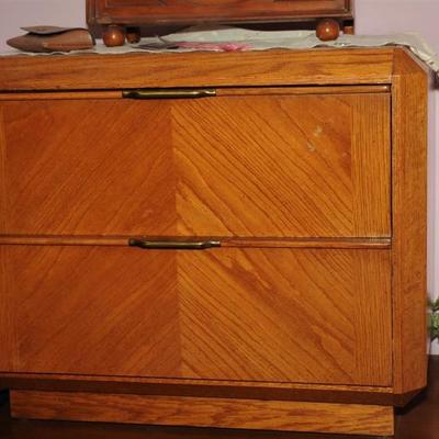 ART MODERN DRESSER