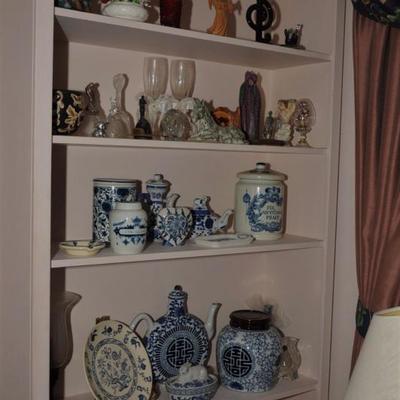 CHINA & POTTERY