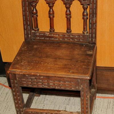 1600's COLONIAL SPANISH CHILD'S CHAIR