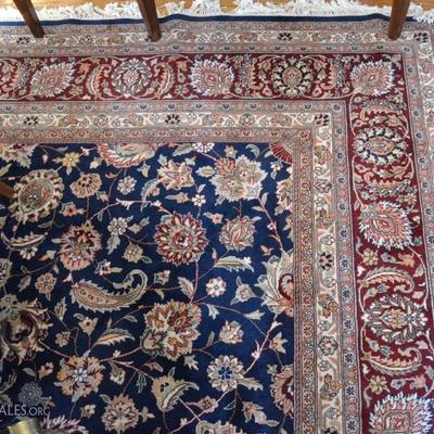 Oriental rug, approximately 9' X 12'
