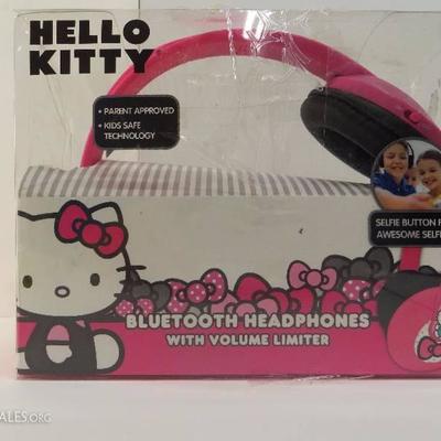 Hello Kitty bluetooth headphones