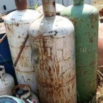 Propane or Oxygen or Acetylene Tanks Steel - $150.00 each or $550.00 for all Cash as is