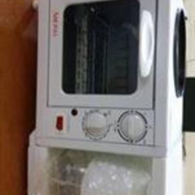 Aroma Breakfast to go Model ABT-103, 3 in 1 Mini Toaster Oven, 4 cup coffee Maker, New $30.00 Cash as is