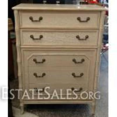 Broyhill Bamboo/Rattan-Look 5 Drawer Chest