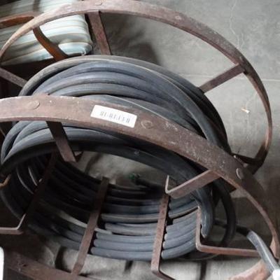 Metal wheel hose reel w/ hose