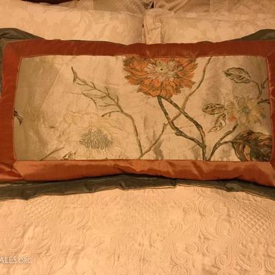Sage & Peach Brocade King Size Pillow Shams, Comforter, & Bed Skirt   90.â€” (set)