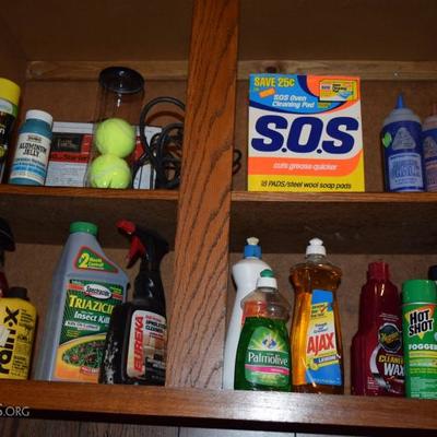 cleaning supplies 