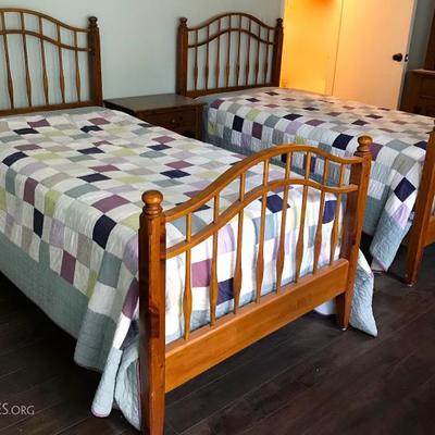 Ethan Allen Country Craftsman Windsor Pine Twin Beds.
