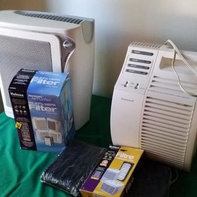 Two air purifier with filters 
