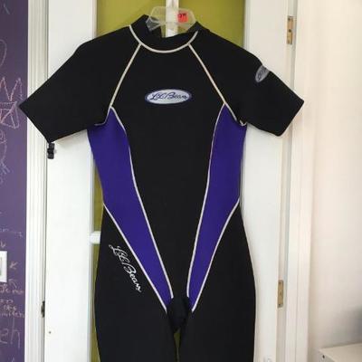  Women's L Neoprene Shorty wetsuit