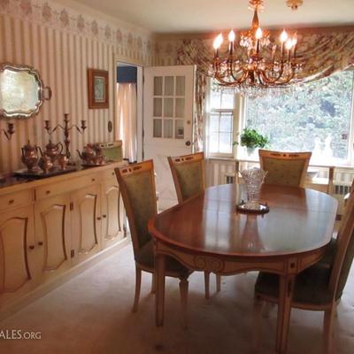 STUNNING FRENCH DINING ROOM SUITE