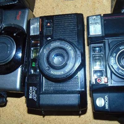 Lot of cameras - Canon - Minolta - Ricoh