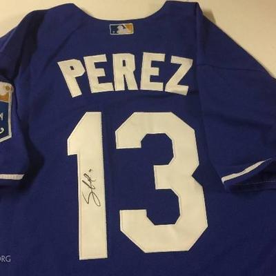 Signed Salvador Perez Kansas City Royals #13 Alter ...