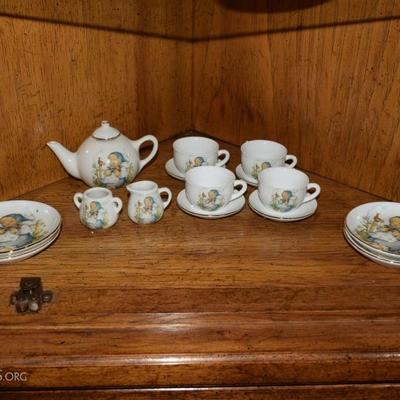 collectible tea set 