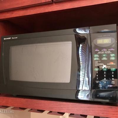 Small microwave 