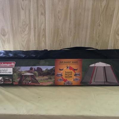 Brand New Coleman 10 x 10 Instant Screen House 