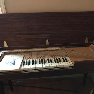 Clavichord.