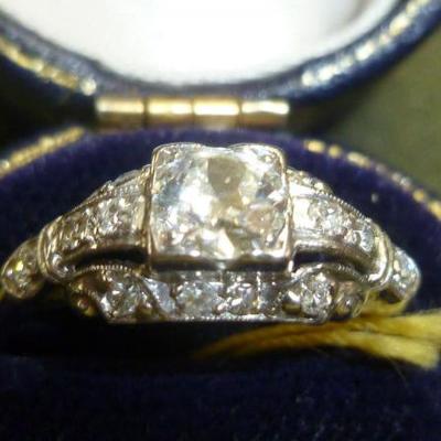 .55ct. VS H diamond ring in platinum. 1ct.tw.