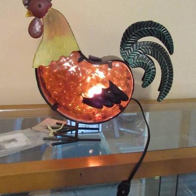 Cool Decorative Rooster Lamp - Works!