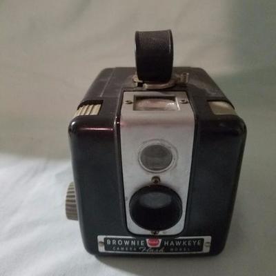 Lot 0041
Vintage Kodak Brownie Hawkeye Camera 
Mid 1960's