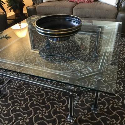 Up close picture of coffee table 