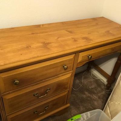 Dresser, Chest & Desk