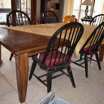 farmhouse dining table 