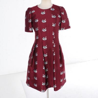 Cooper Bella Swan Jacquard Dress
https://www.ebth.com/items/7387804-cooper-bella-swan-jacquard-dress