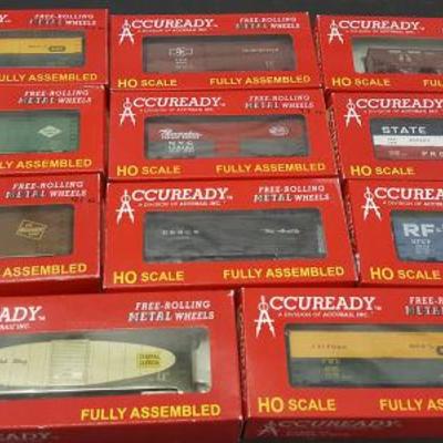 HMT017 Eleven Accuready HO Scale Trains with Metal Wheels

