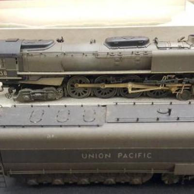 HMT088 Union Pacific  FEF-3 4-8-4 Brass Locomotive
