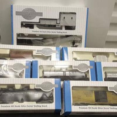HMT065 More Bachmann Premium HO Scale Silver Series Rolling Stock Cars
