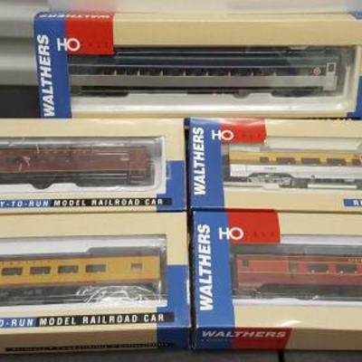 HMT077 Walthers HO Ready To Run Railroad Cars in Boxes
