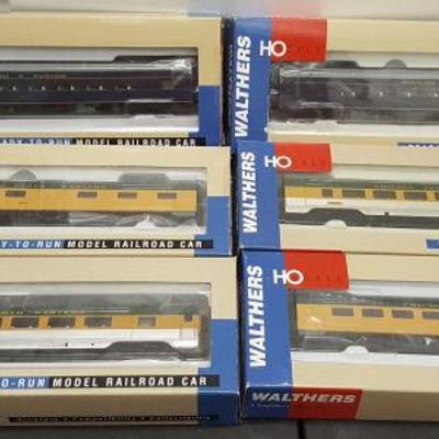 HMT078 Six Walthers HO Ready To Run Railroad Cars in Boxes
