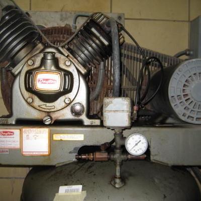Dayton air compressor