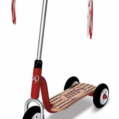 Radio Flyer Little Red Scooter