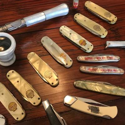 3 shell pocket knives have sold