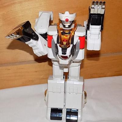 PCC024 Collectible Voltron Morphing Figure
