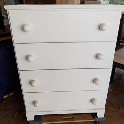 PCC110 White Wooden Chest of Drawers
