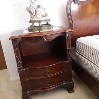 nightstand to bedroom set