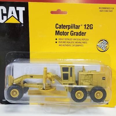 Ertl Caterpillar 12G Motor Grader, 1/64 scale, #18 ...