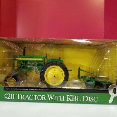 Ertl Precision Key Series John Deere 420 Tractor w ...