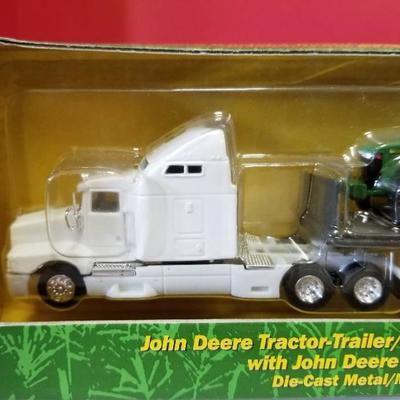 Ertl John Deere Tractor Trailer w/2 8310 Tractors, ...