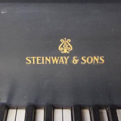 Steinway & Sons 5'10 Baby Grand Piano