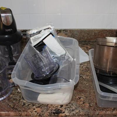 Ninja blender with accessories
