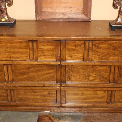 Vintage six drawer dresser
