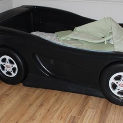 Little Tikes car bed with mattress, 27