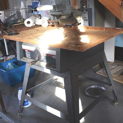 2.5 horse power radial saw, 10" blade
