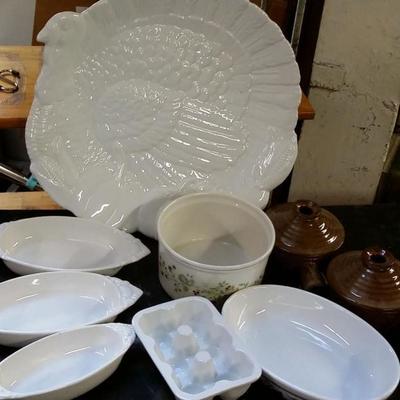 Baking and Serving Dishes lot $1